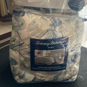 Tommy Bahama Bedding set